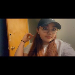 Meet your Posher, Marcella